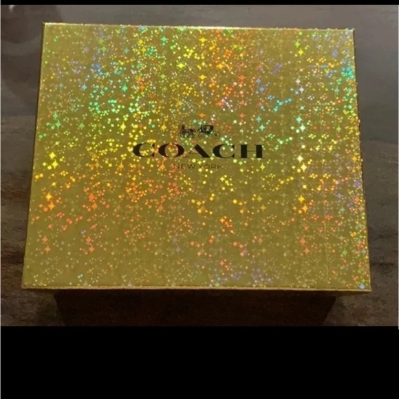 Small Boxy Cosmetic Case And Mirror Bag Charm In Signature Canvas With Train - Picture 3 of 5